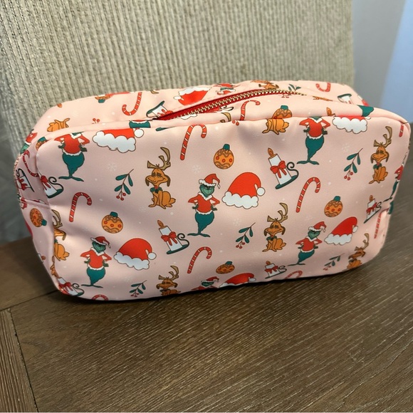 NWOT The Grinch Stoney River Makeup Cosmetics Bag - Grinch Christmas - Picture 3 of 5